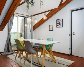 [Duomo - Pt.Romana - Bocconi] Top Floor Apartment